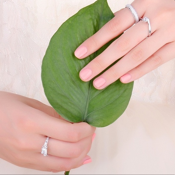 925 Sterling Silver Vintage Celtic Knot Ring - Picture 5 of 7